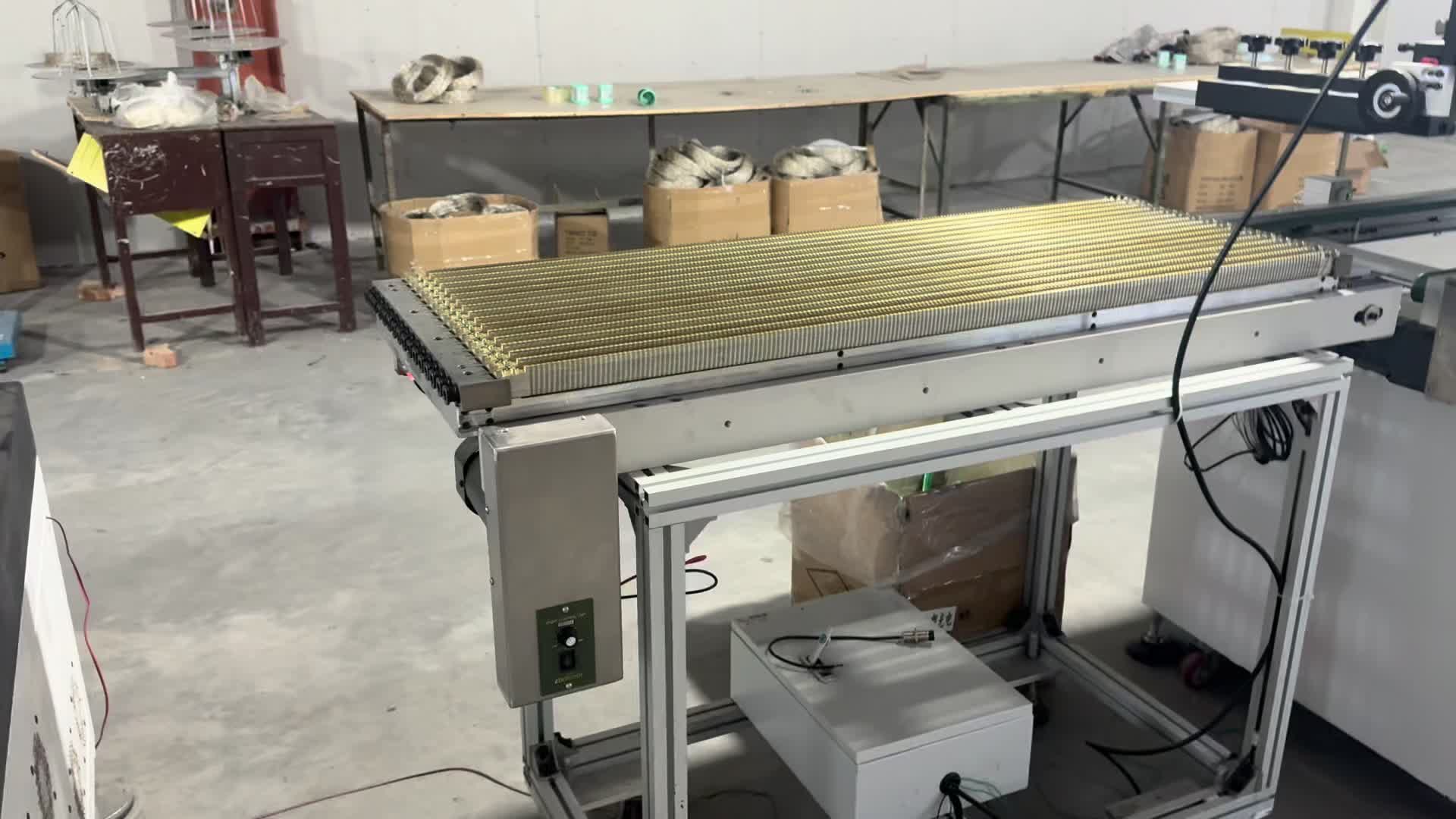 榮德貼片機(jī)銅線燈圣誕燈300萬產(chǎn)能天流水線